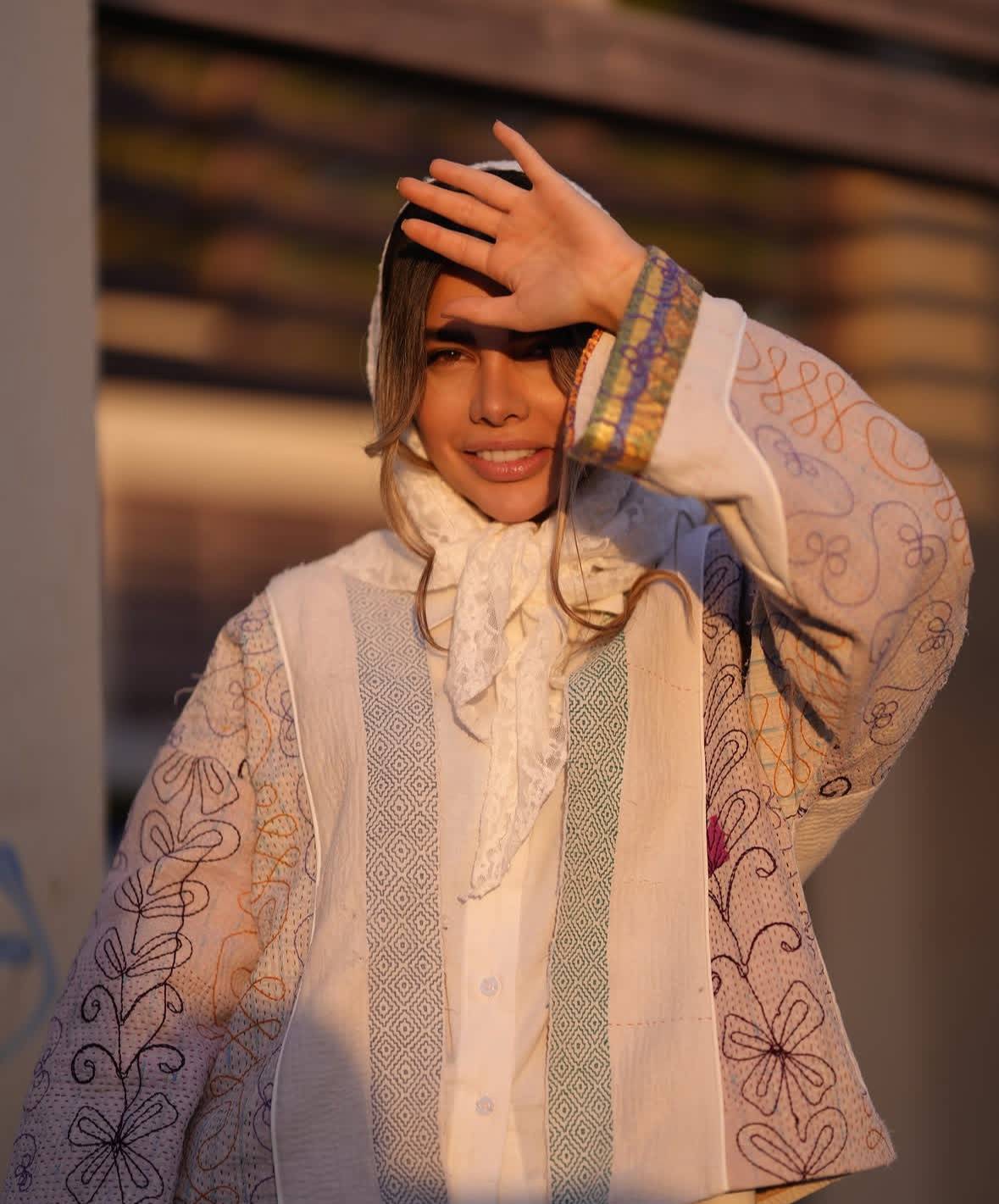 کت Mira ( نسخه محدود )